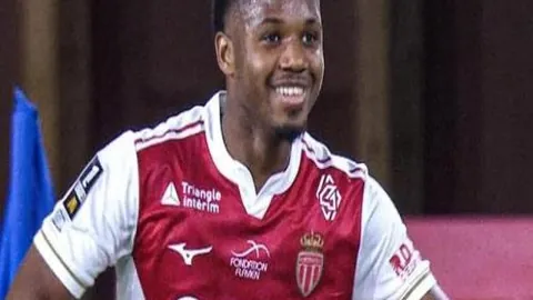 英联杯荣耀归于埃迪-豪，创08年首位英格兰教练国内奖杯纪录